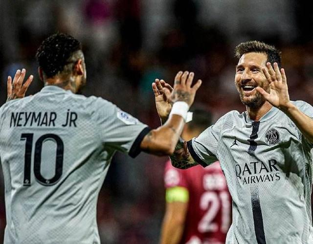 一个更扎心 一个更扎心